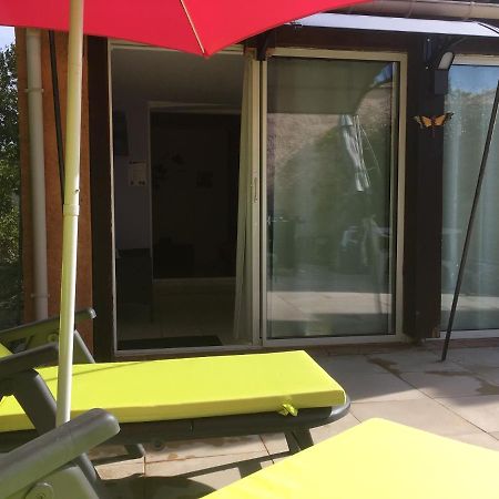 Les Chenes Chez Jo Et Aime Bed & Breakfast Régusse Dış mekan fotoğraf