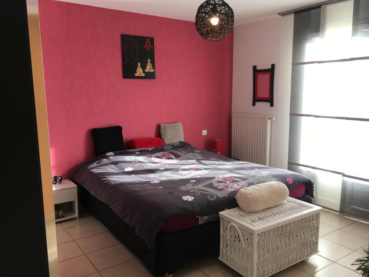 Les Chenes Chez Jo Et Aime Bed & Breakfast Régusse Dış mekan fotoğraf
